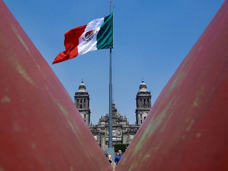 Banxico y OCDE elevan pronóstico de crecimiento del PIB en México para 2026