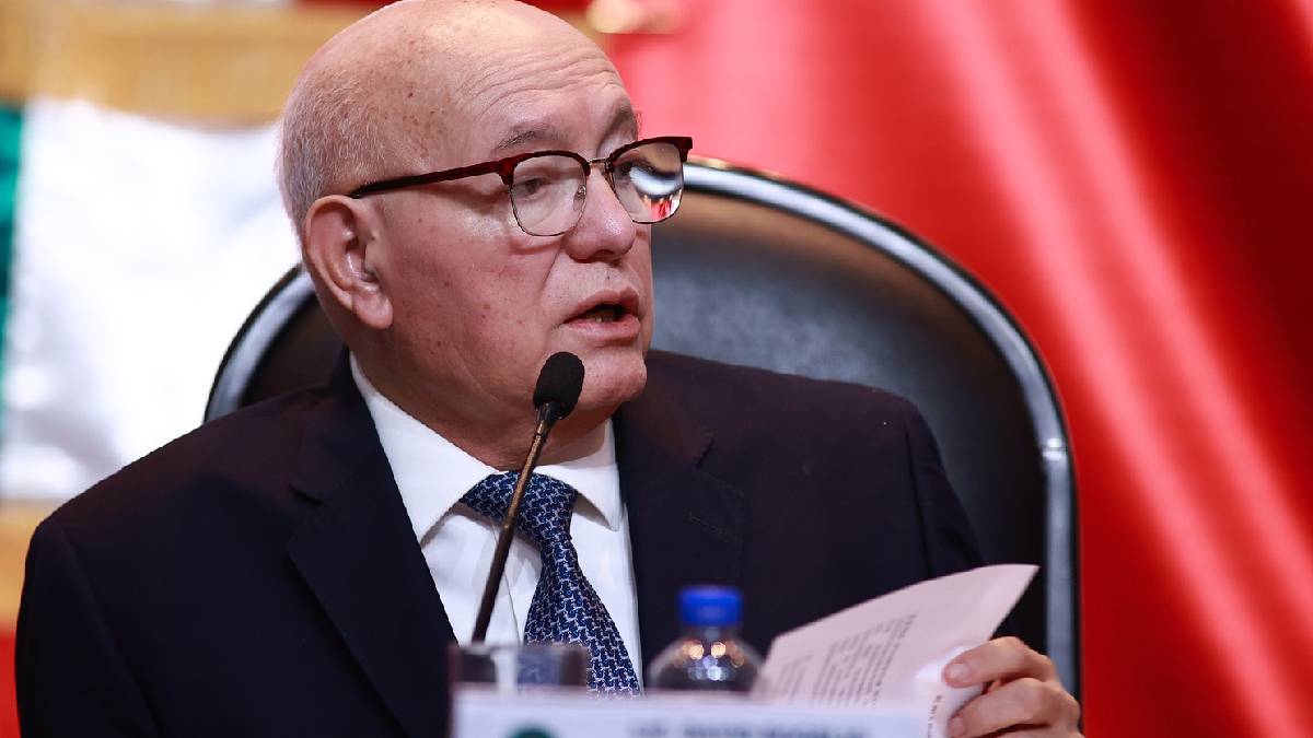 David Colmenares busca reelección en la ASF