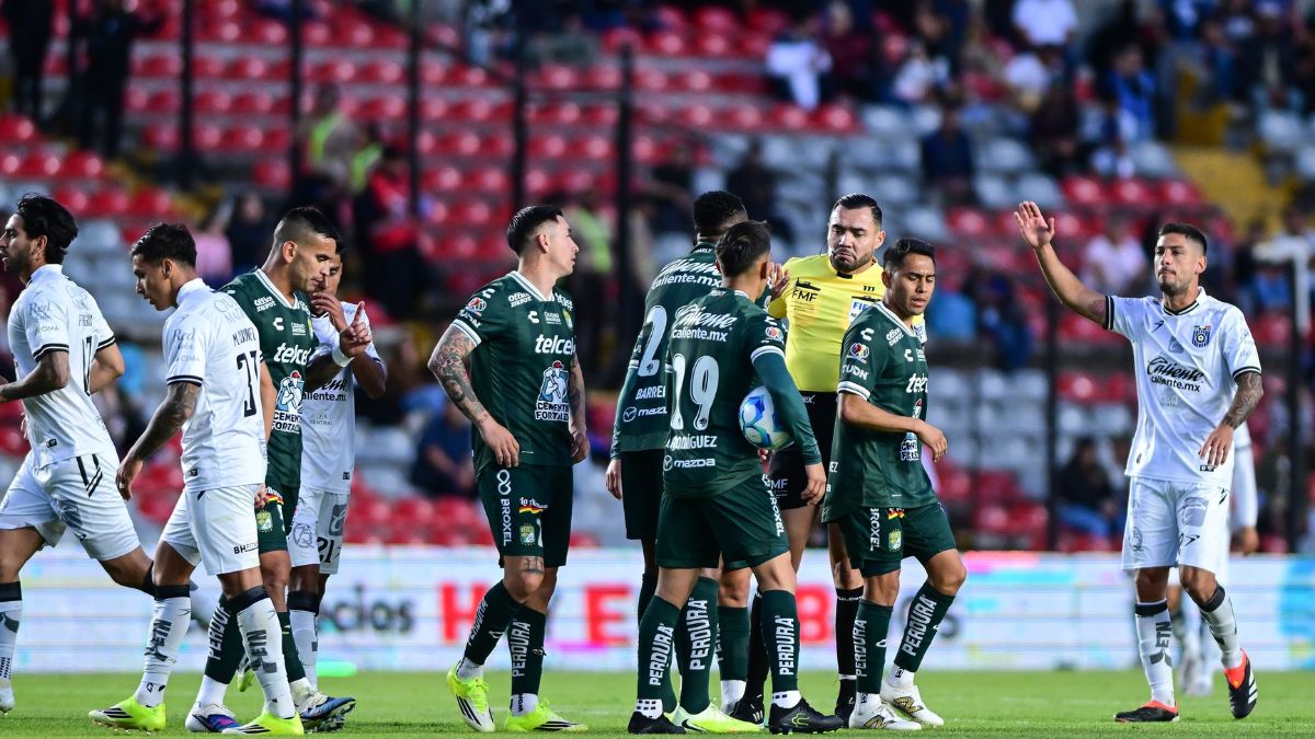 León en el juego que perdieron 2-0 ante Querétaro. Foto: Mexsport.