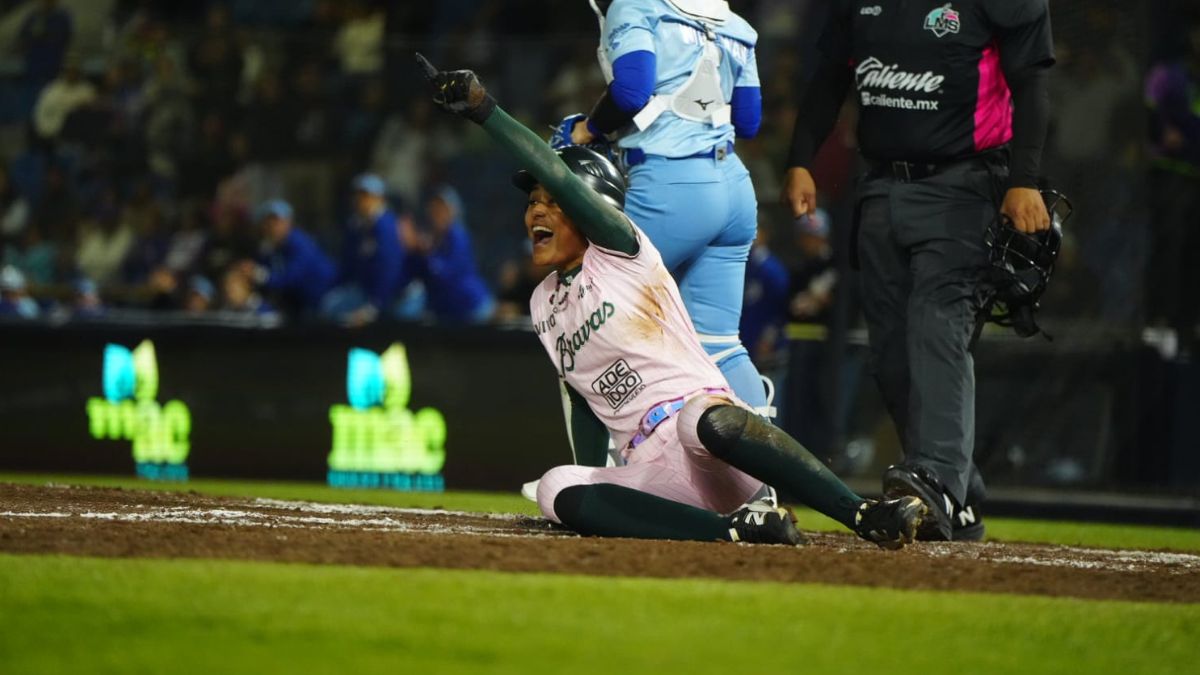 Arisdelsy Higuera, jugadora de las Bravas de León que estará en el Juego de Estrellas. Foto: Bravas de León Oficial.