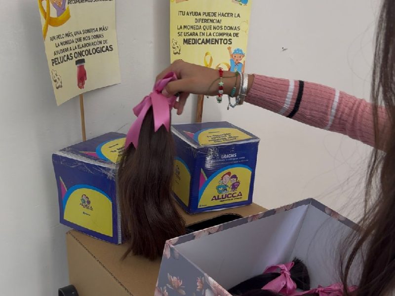 En Manuel Doblado, niñas transforman sus trenzas en solidaridad y esperanza