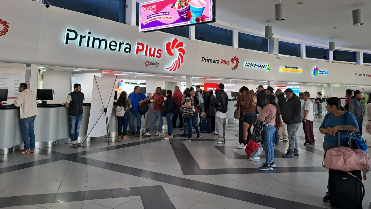 FOTO LUZ VILLEGAS, CENTRAL CAMIONERA