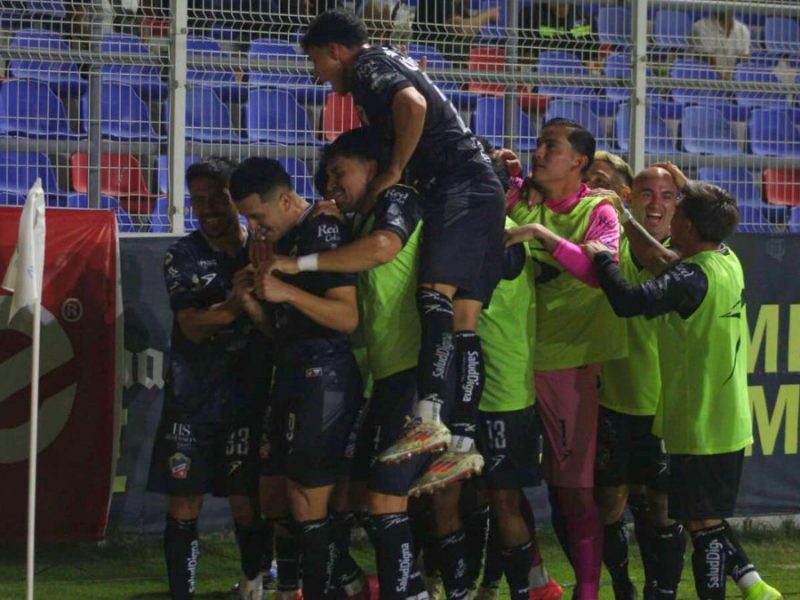 Irapuato golea 5-0 a Dorados y vuelve a celebrar con su afición