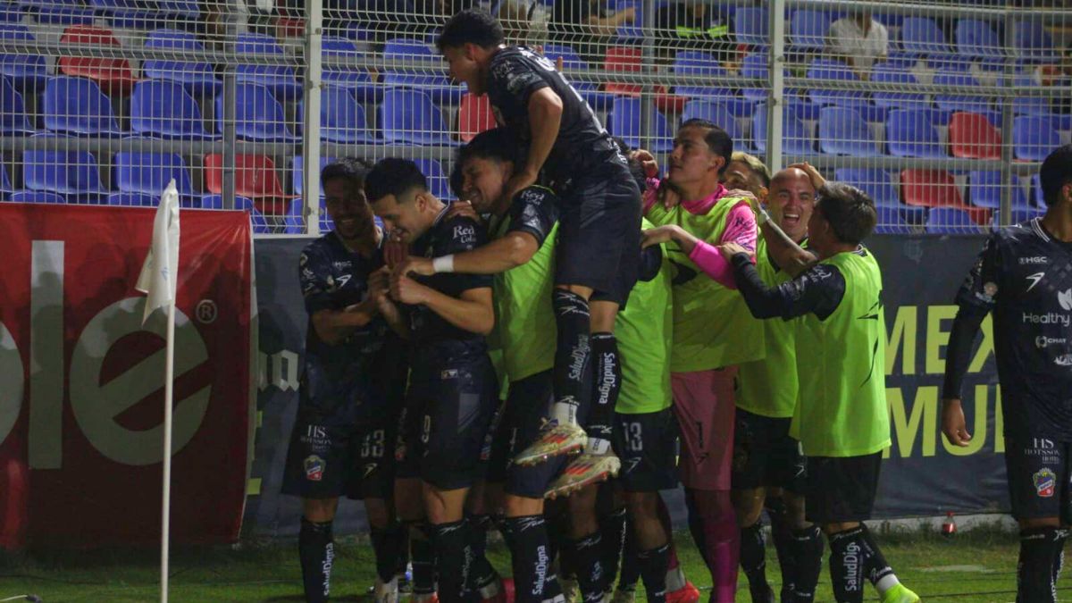 Irapuato celebra en la goleada sobre Dorados. José Luis Ortega.