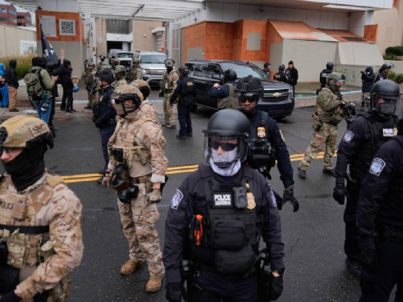 Jueza federal acusa al gobierno de Trump de violar la ley en deportaciones