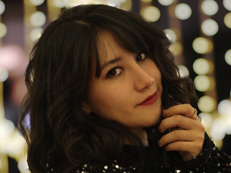 Karol Tapia lanza ‘Siempre’, un pop bailable que invita a confiar en los ciclos de la vida