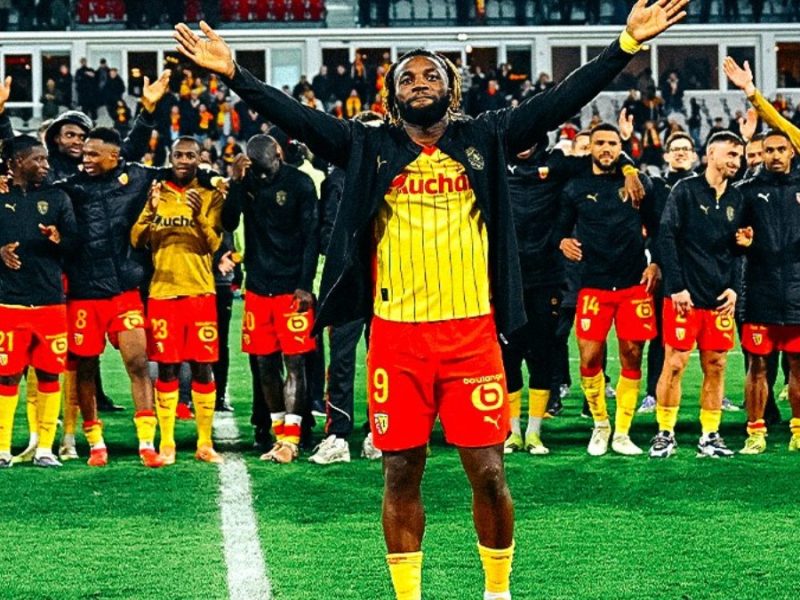 Allan Saint-Maximin marca su primer gol en Ligue 1 y Lens es líder 