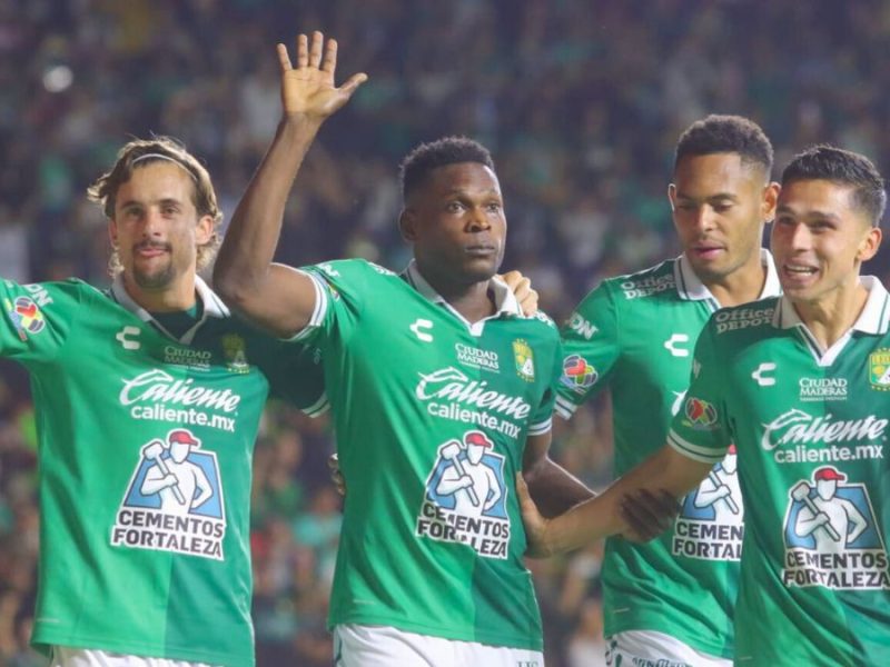 ¡Remontó la Fiera! León vence a Necaxa en el Nou Camp