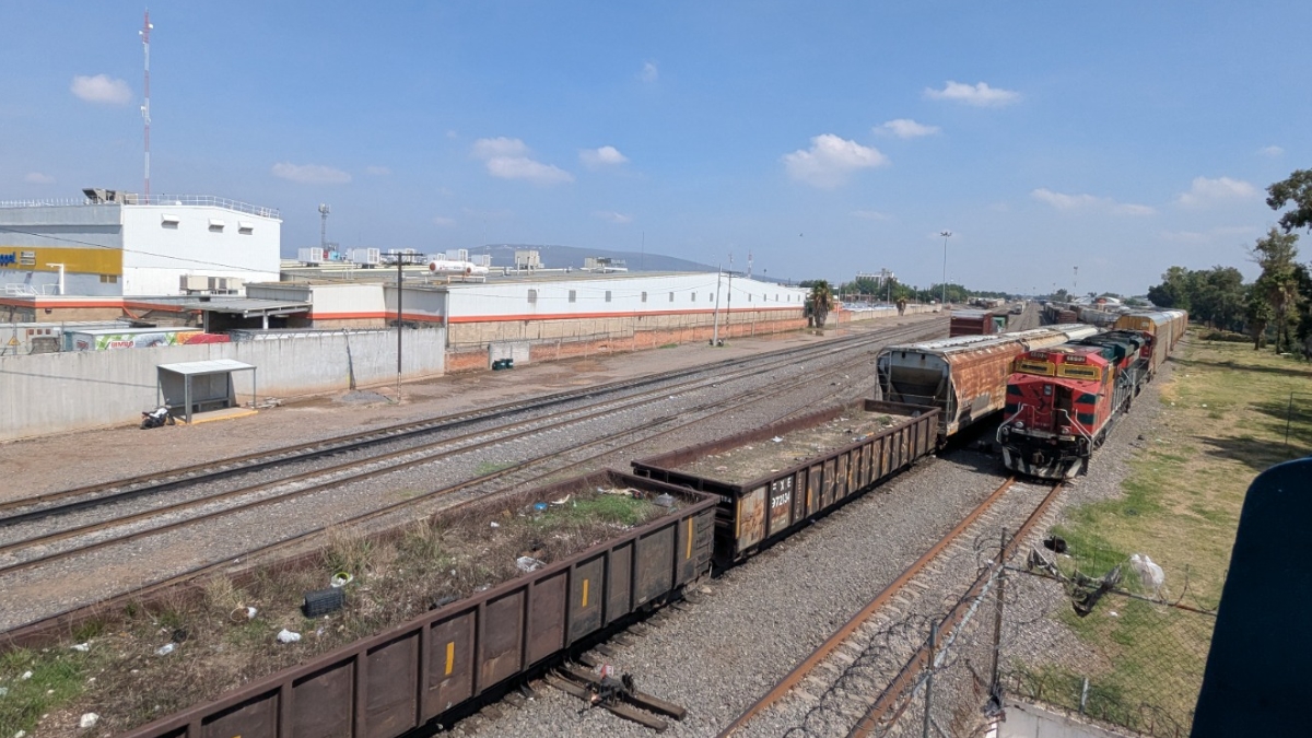 tren de pasajeros Querétaro-Irapuato