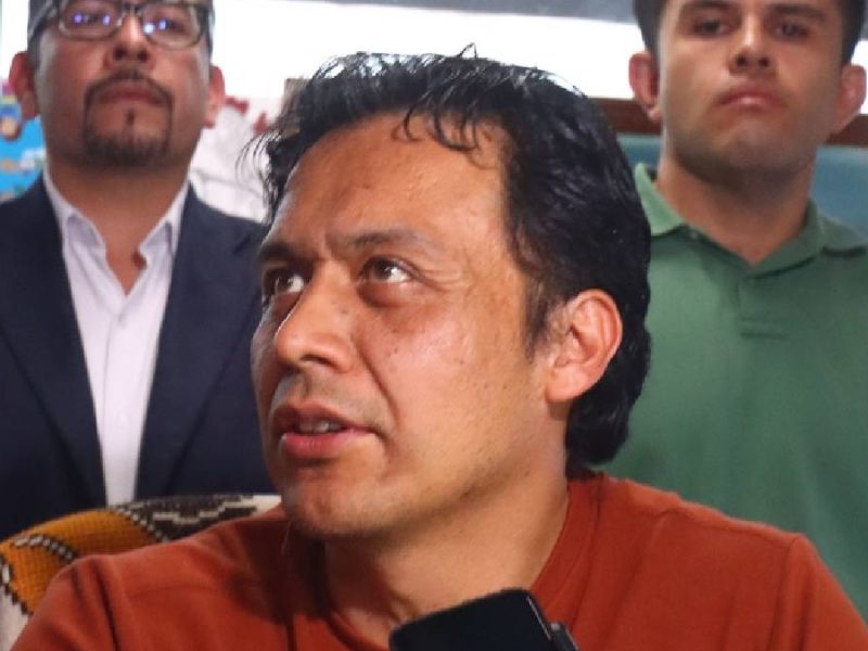 Reitera Sheinbaum continuidad en libros de texto diseñados por Marx Arriaga