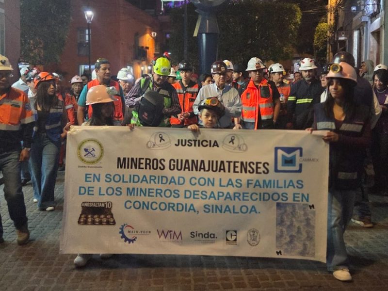 Exigen justicia con marcha en Guanajuato capital por mineros desaparecidos en Sinaloa