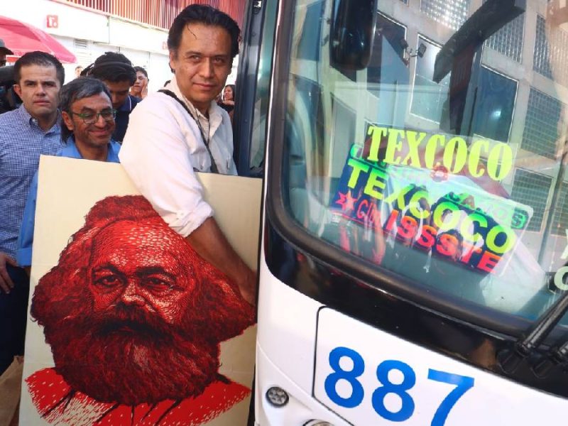 Marx Arriaga llama mentiroso a Mario Delgado: choque por contenidos en libros de la SEP