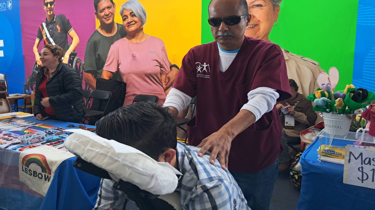 Masajes en la Feria de León 01