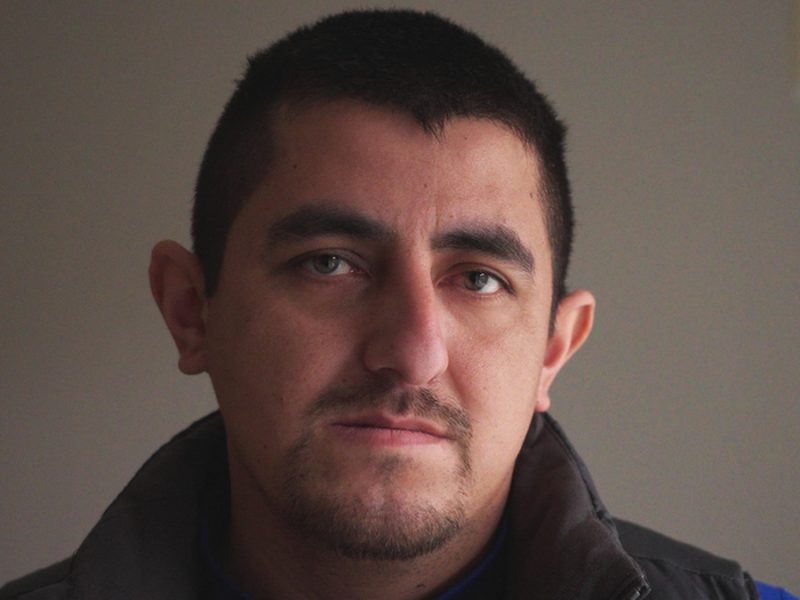 ‘Es una suerte inmensa haber sobrevivido’ Narra migrante mexicano golpiza y tortura de ICE