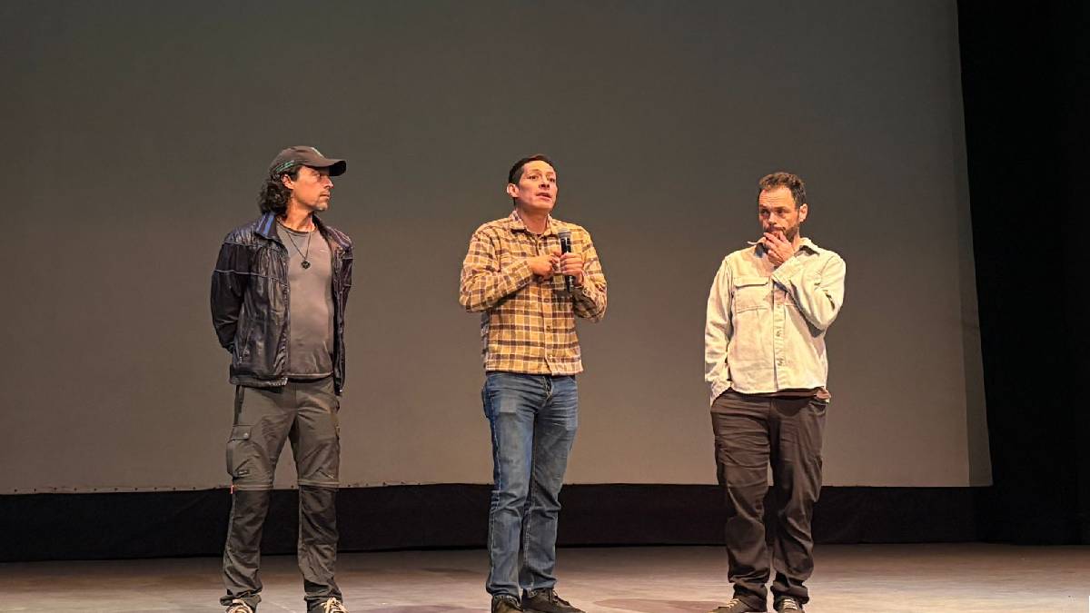 Película El diablo en el camino 01