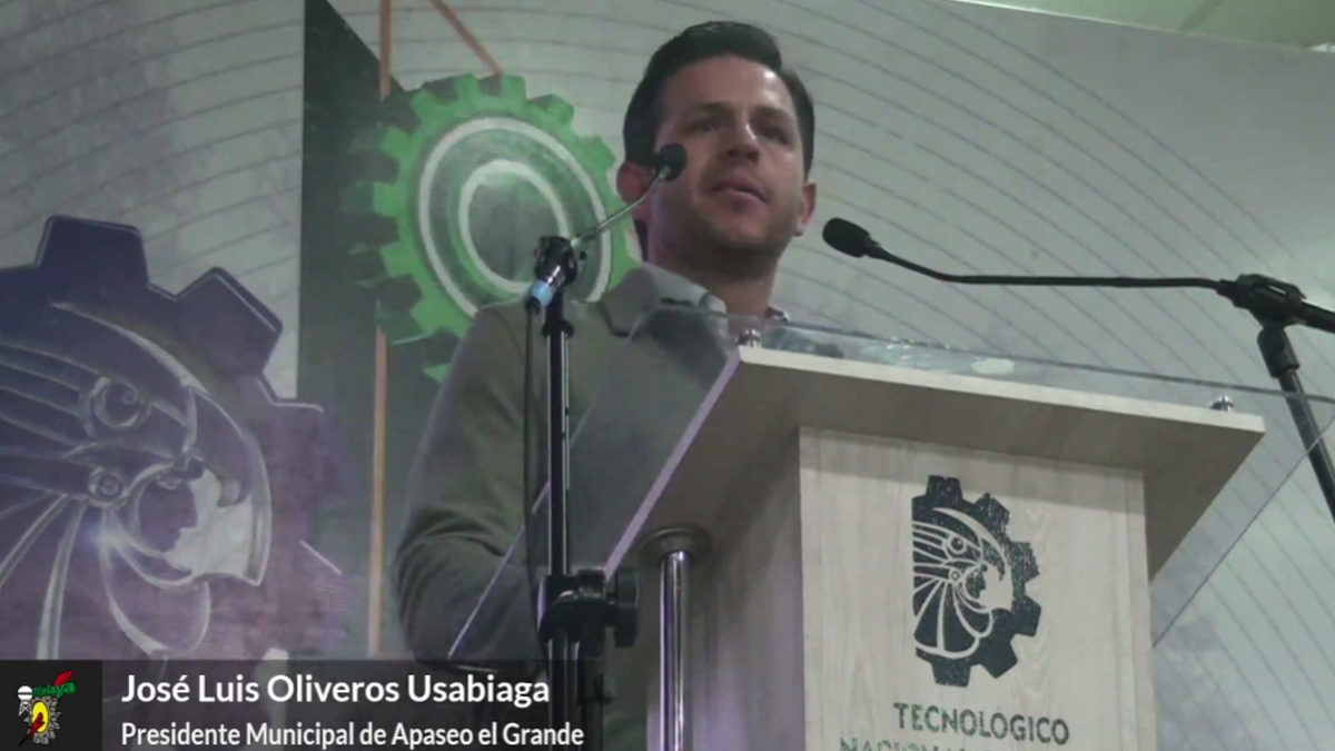 El alcalde de Apaseo el Grande, José Luis Oliveros