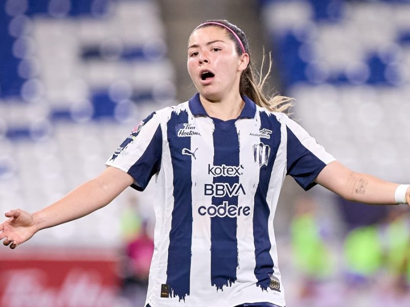 Katty Martínez revela que se rompió el ligamento cruzado; ‘Confío que volveré mucho más fuerte’, señala