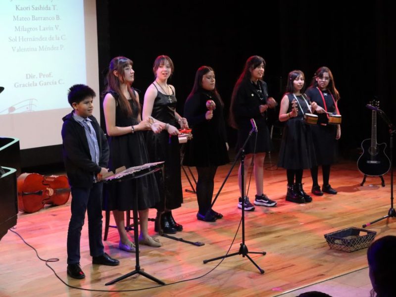 Demuestran talento y disciplina en el recital de niños de la Academia Musical Praga