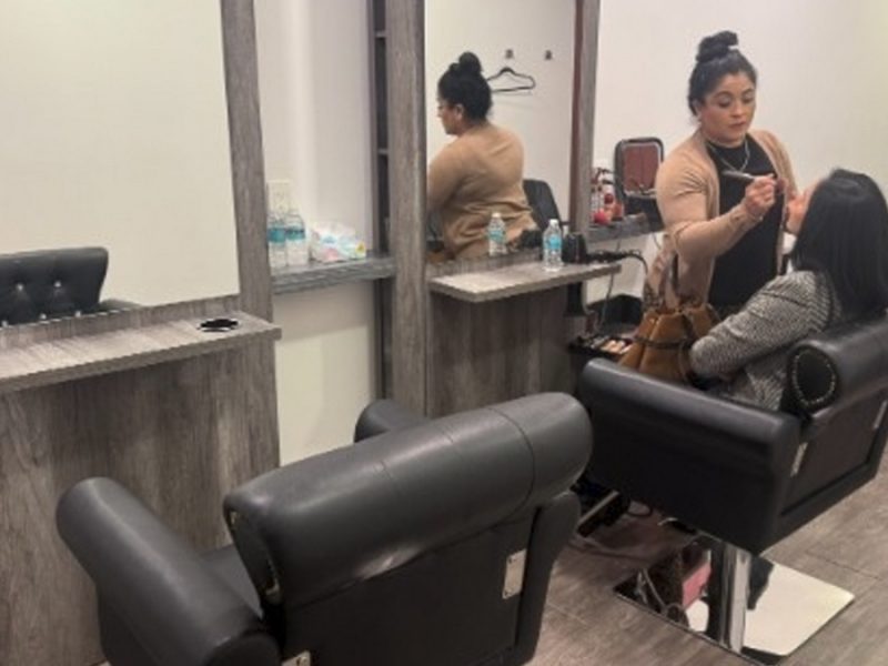 Exhiben operación de exclusivo salón de belleza en el Senado habilitado por Andrea Chávez; lo ‘clausuran’