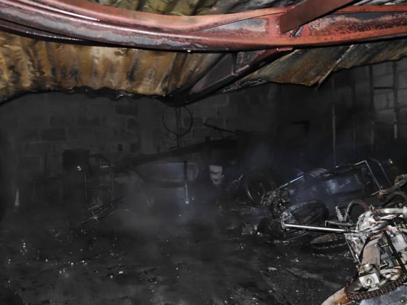 Explosión de tanque de gas provoca incendio en Santiago Tulantepec