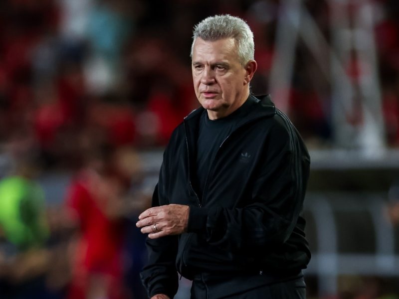 Aguirre revela que no consideraba a Obed Vargas y que le faltan dos jugadores para el once ante Sudáfrica