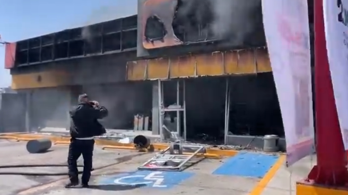 Violencia en Guanajuato tienda incendiada Abasolo
