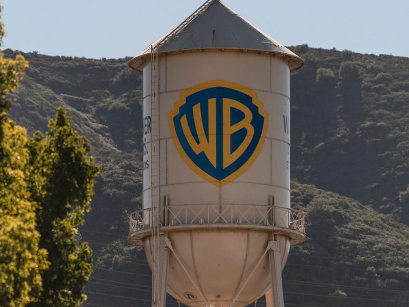 Netflix no planea superar oferta de Paramount para comprar Warner Bros