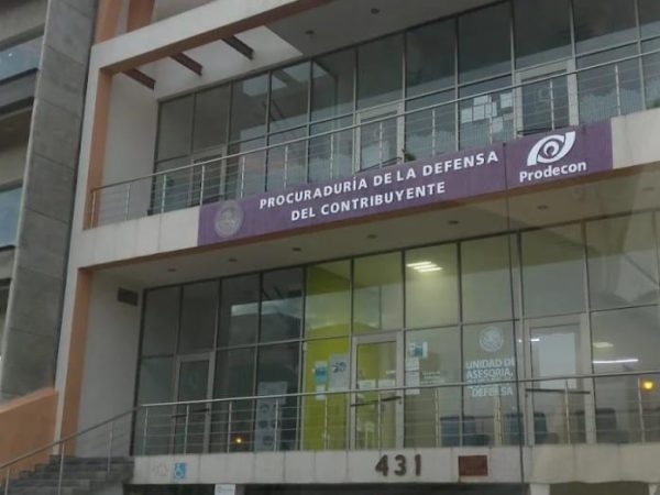 Ojos emprendedores: En Pachuca asesoran gratis por reforma fiscal