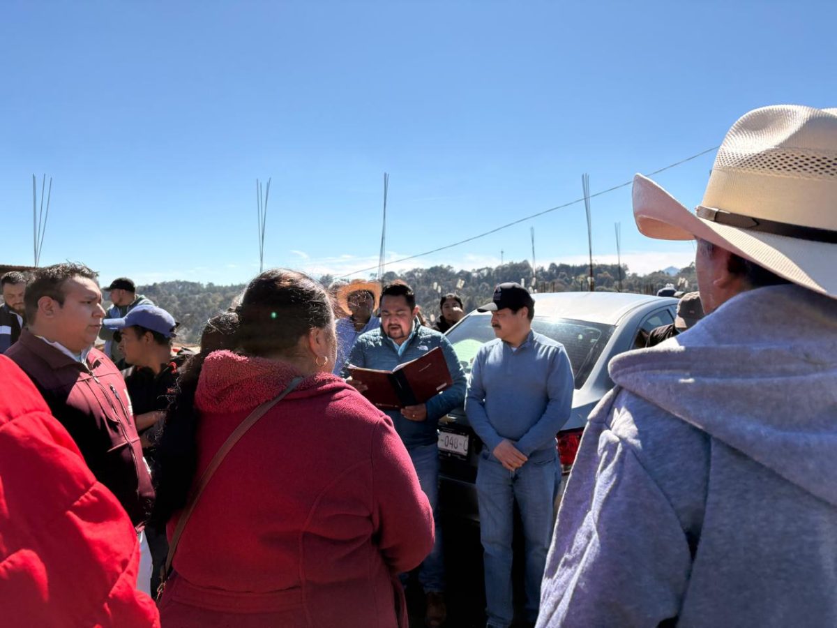 Vecinos frenan obra de drenaje por riesgo al pozo Chivería