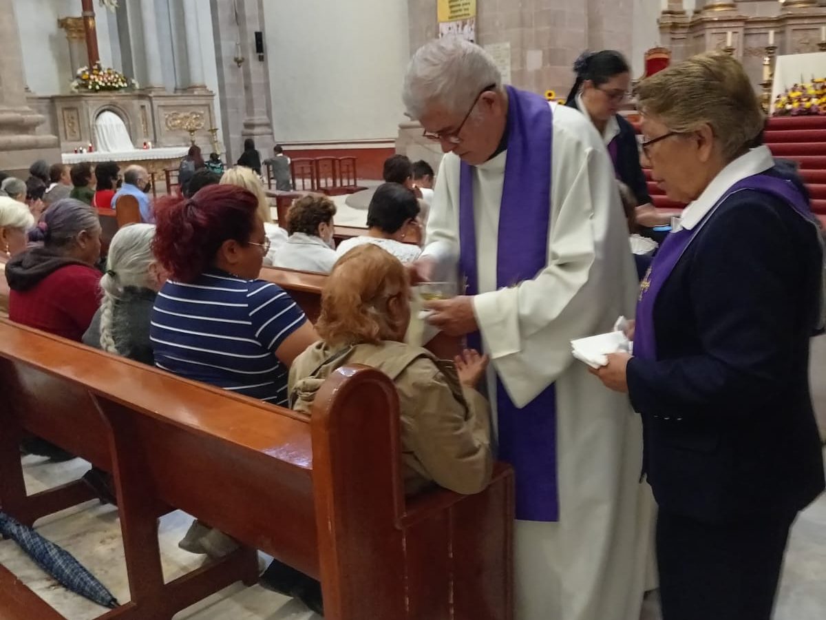 Inicia la Cuaresma con imposición de ceniza en Tulancingo