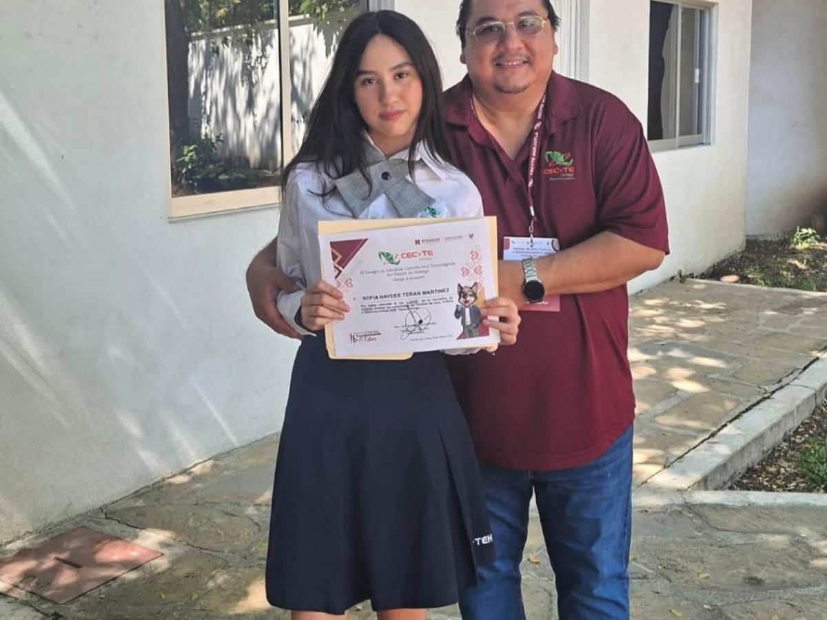 Talento juvenil destaca en poesía rumbo a la fase estatal