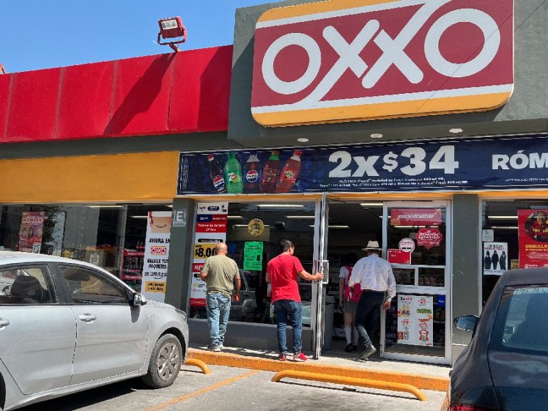 Oxxo y zapateras retoman actividades tras jornada de cierres; evalúan daños por ataques