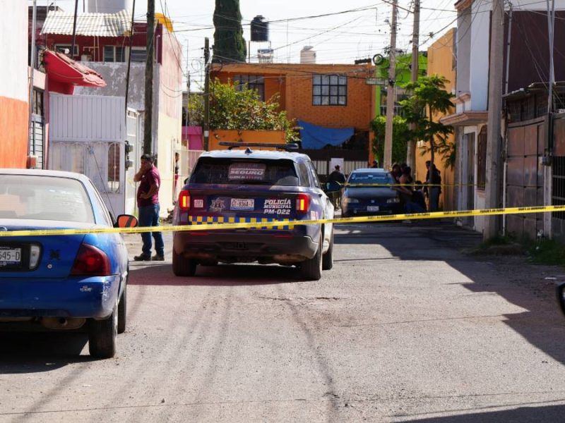 ‘Motosicarios’ asesinan a Magaly mientras caminaba en El Refugio, Irapuato