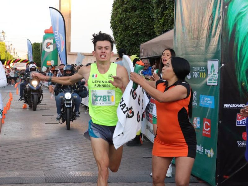 México venció a Colombia con el triunfo de Brayan Rodríguez en la 68° Carrera de los Barrios 