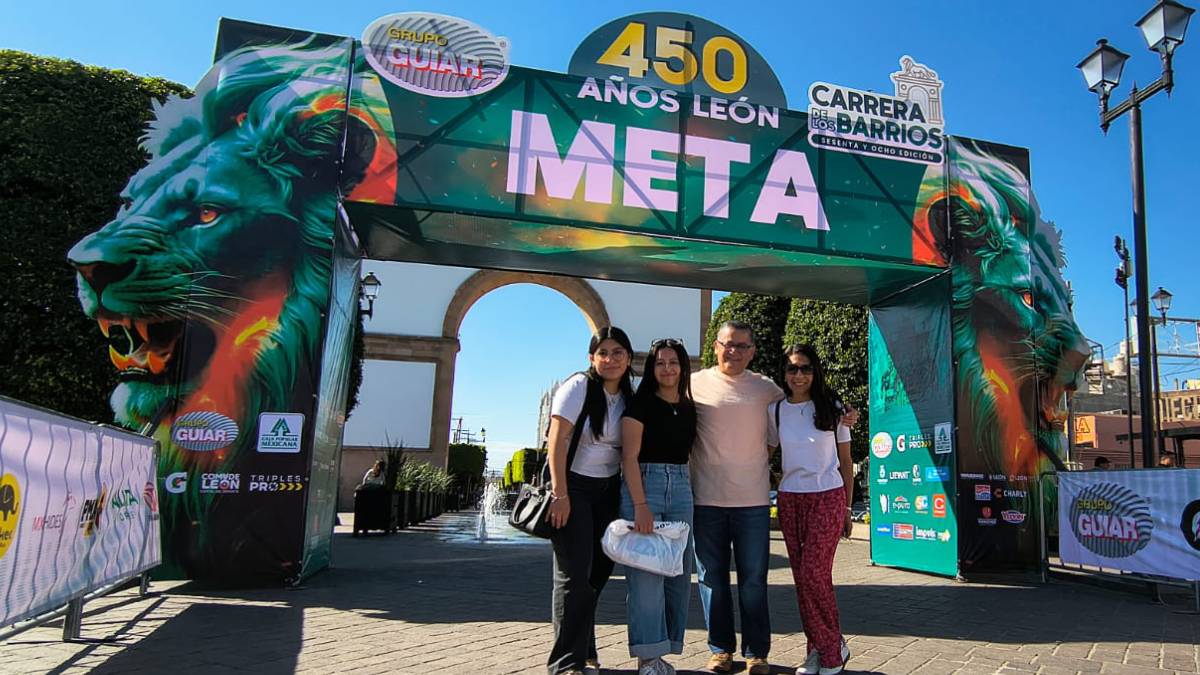 Carrera de los Barrios 2026: Entregan kits a corredores y ya viven ambiente de fiesta previo a la lid - Foto: Ituriel Pérez
