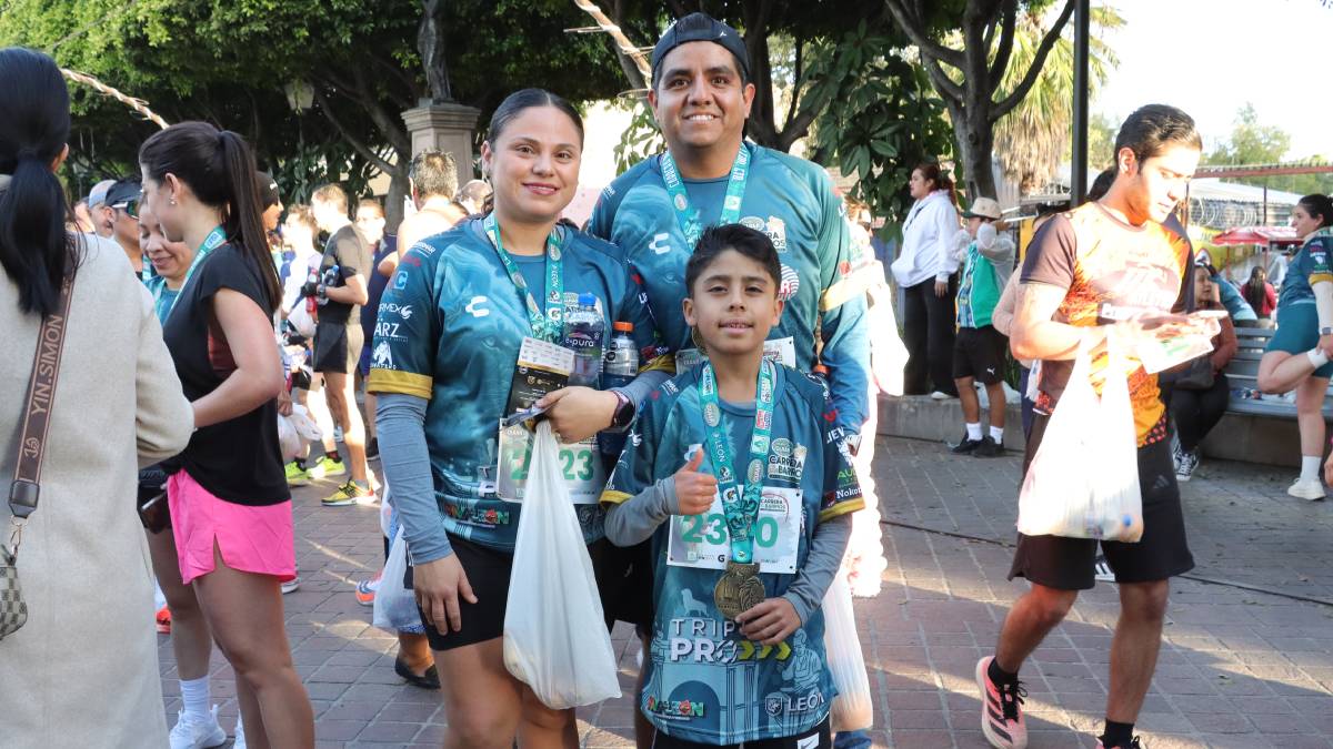 La Familia Picón: Ejemplo de unión y deporte en la Carrera de los Barrios - Foto: Mary Ochoa.