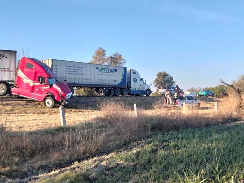 ¿Qué pasó en la Celaya-Salamanca? Accidente paraliza autopista por varias horas