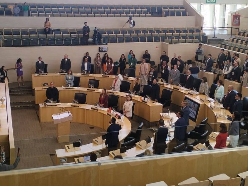 Un minuto por los agentes caídos en Jalisco: Diputados de Guanajuato se suman al homenaje