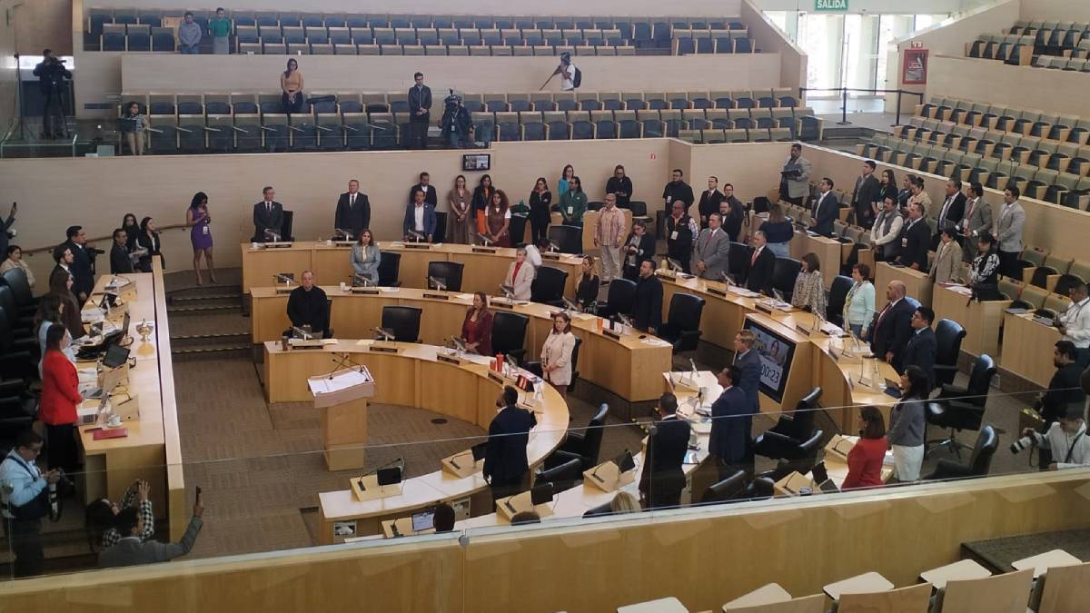 congreso-de-guanajuato-minuto-de-silencio