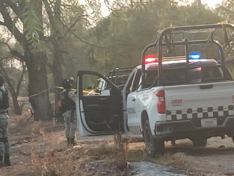 Encuentran a tres jóvenes muertos con huellas de violencia en comunidad El Sabino en Apaseo el Alto