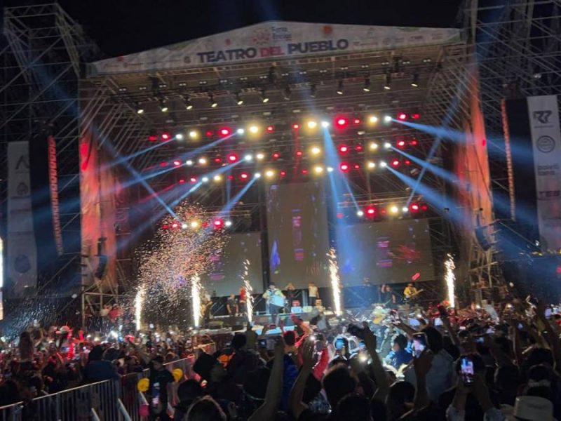 Feria de las Fresas 2026: Millones para la fiesta, quiebra para los restaurantes