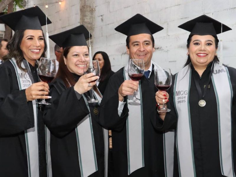 Universidad Meridiano celebra el egreso de maestros en Contabilidad Gubernamental