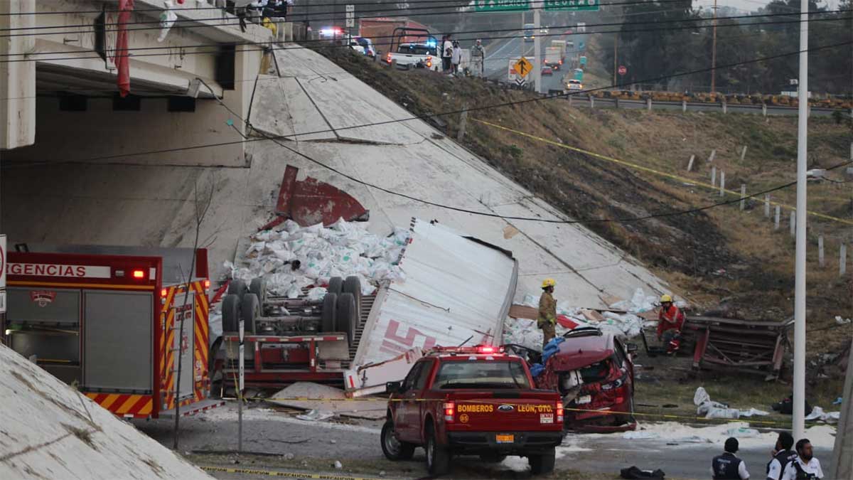 accidente en Ecobulevar de León-San Francisco del Rincón
