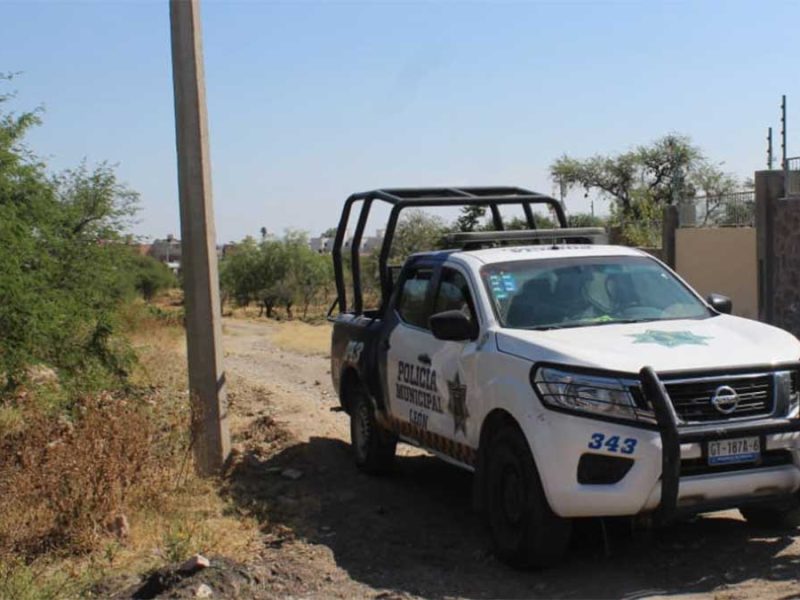¿Quién es el hombre de cabello largo? Hallan cuerpo con marcas de agresión en El Saucillo