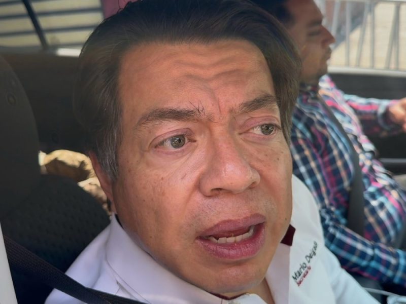 Ni una coma: Marx Arriaga se rebela y rechaza embajada