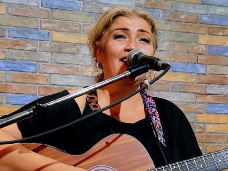 Luto en la música de Guanajuato: Fallece la compositora e intérprete Mónica Lara