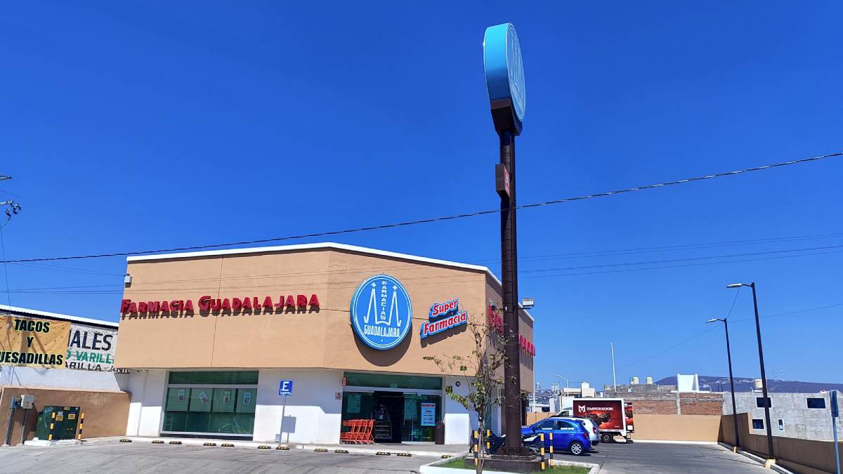 oxxo-farmacias-guadalajara