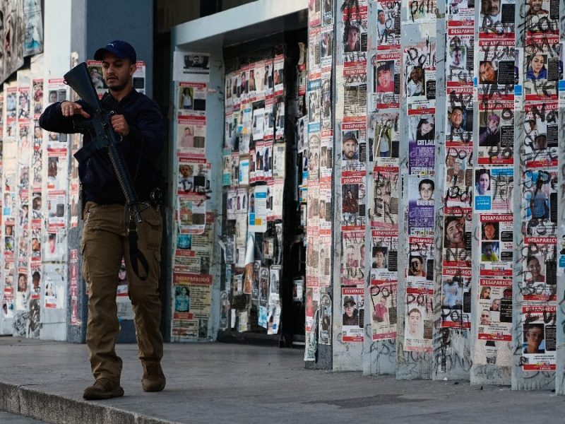 Los rostros de los desaparecidos en Jalisco acechan en las calles; familias temen que se borren