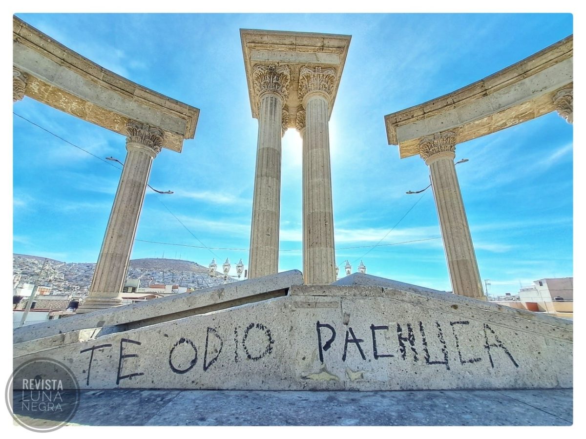 “Te odio Pachuca”, pintan en Rotonda de los Hidalguenses Ilustres