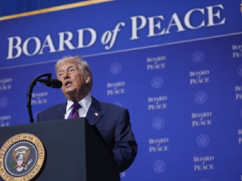 Trump obtiene promesas para la reconstrucción de Gaza en la primera reunión de la Junta de Paz